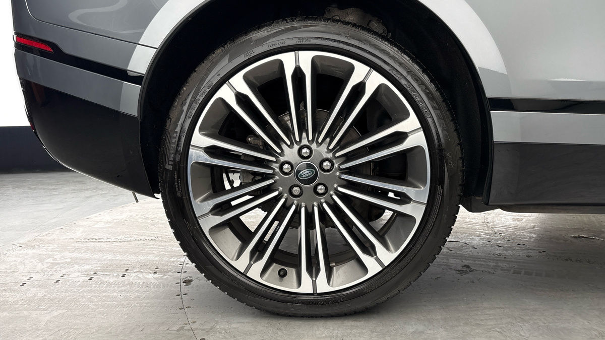 Land Rover Range Rover Velar Image 10