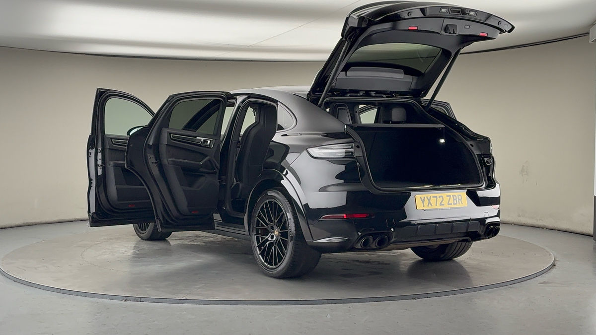 Porsche Cayenne Image 23