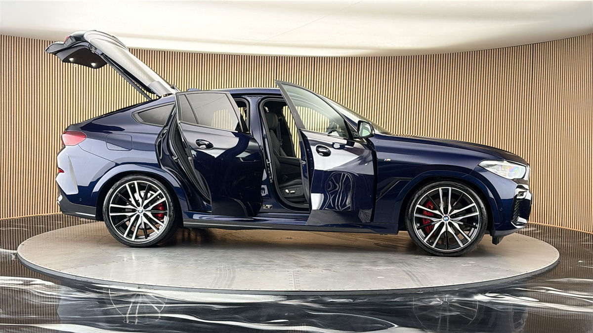 More views of BMW X6