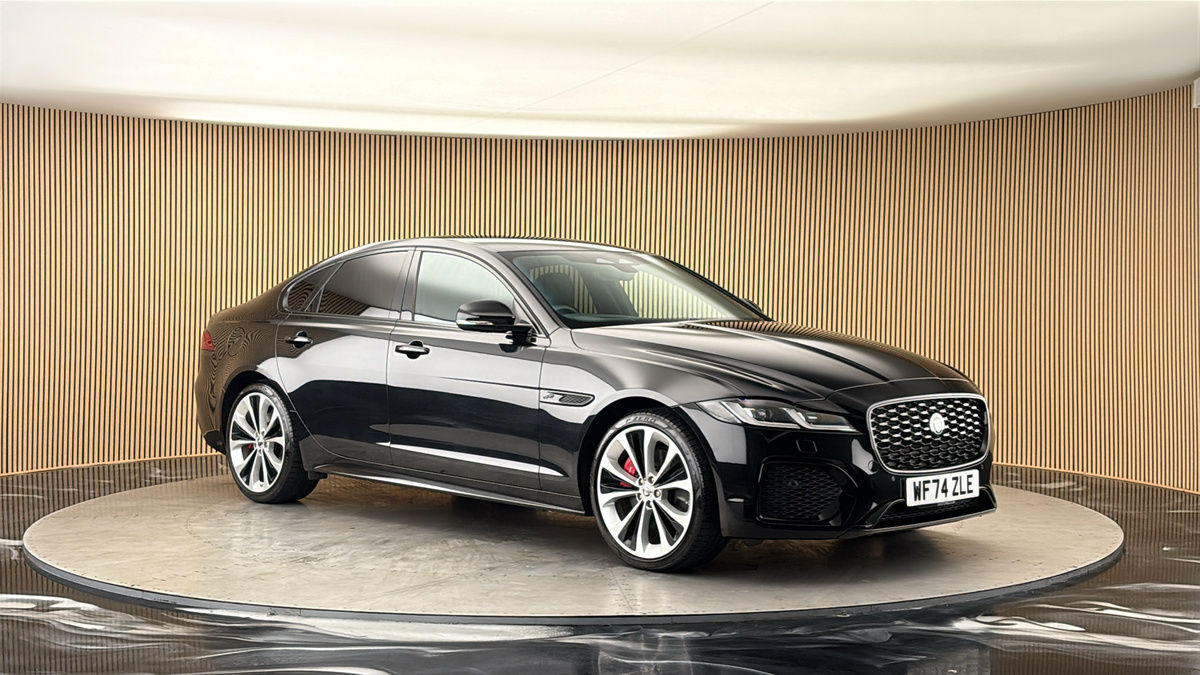 More views of Jaguar XF
