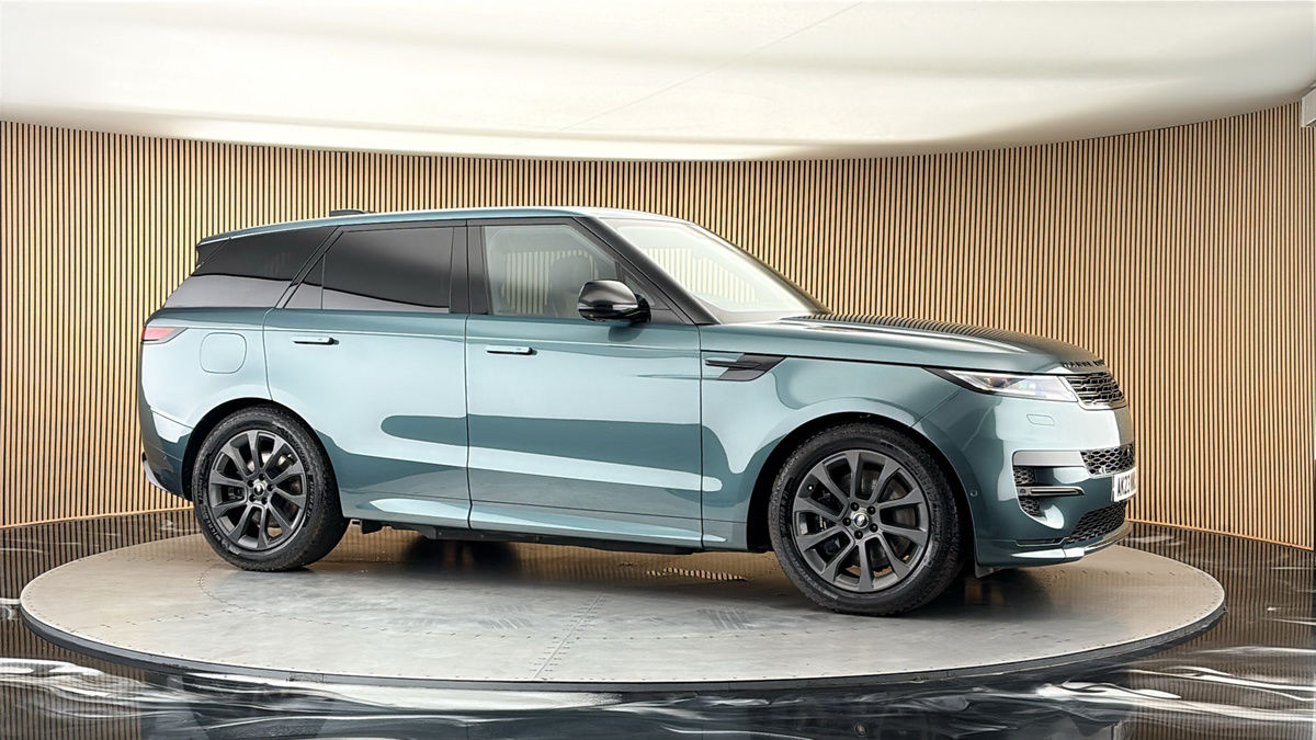 More views of Land Rover Range Rover Sport