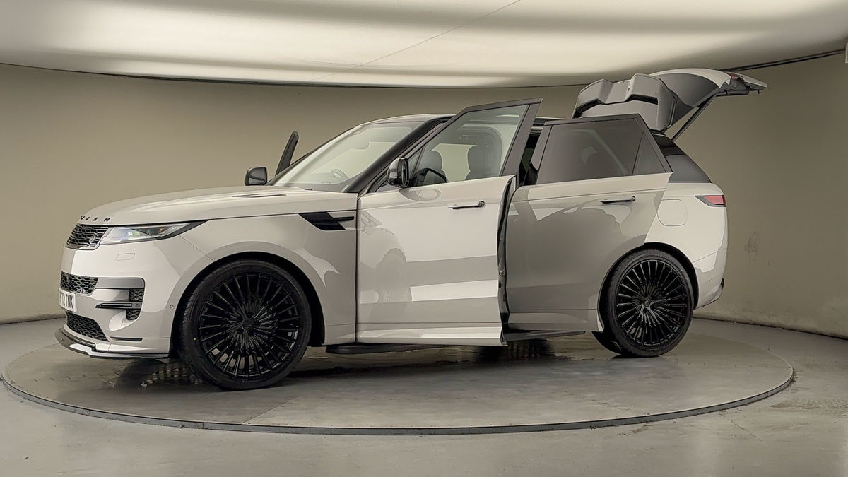 More views of Land Rover Range Rover Sport