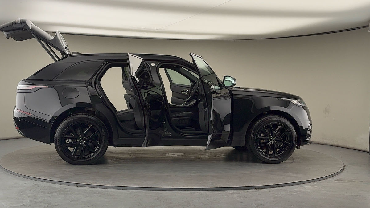 More views of Land Rover Range Rover Velar