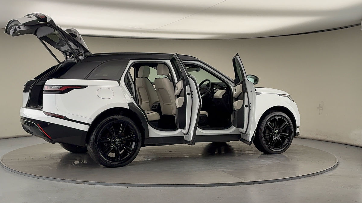 More views of Land Rover Range Rover Velar