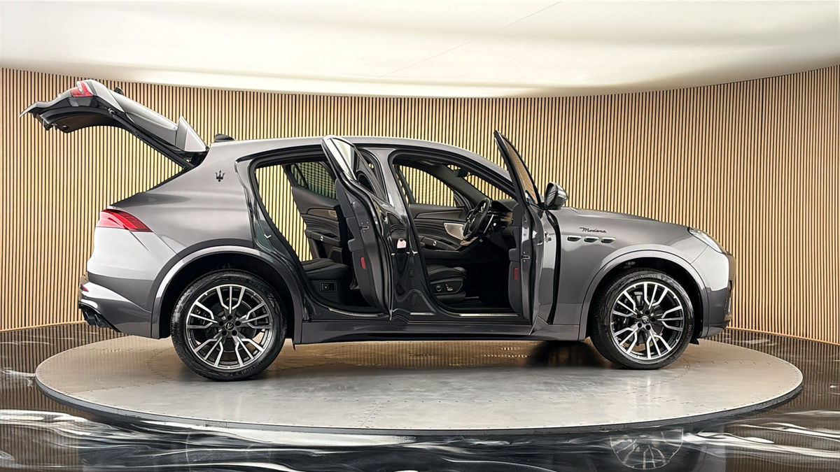 More views of Maserati Grecale