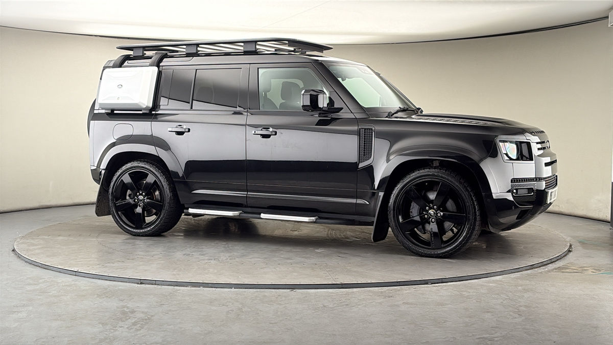 More views of Land Rover Defender 110