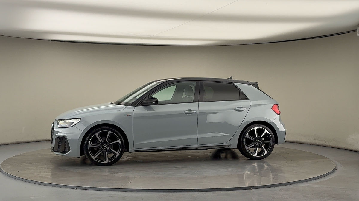 More views of Audi A1