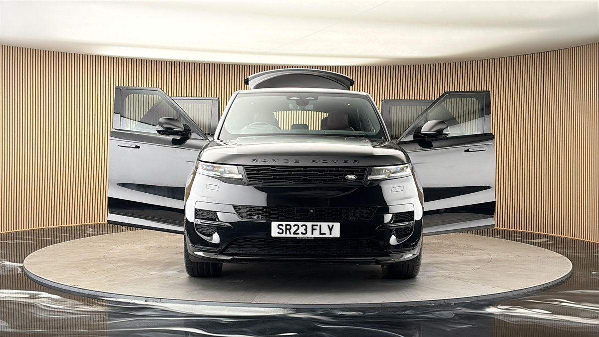 More views of Land Rover Range Rover Sport