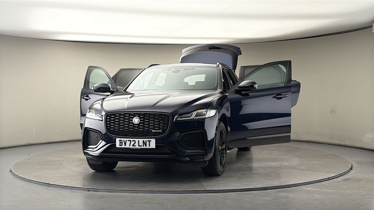 More views of Jaguar F-PACE