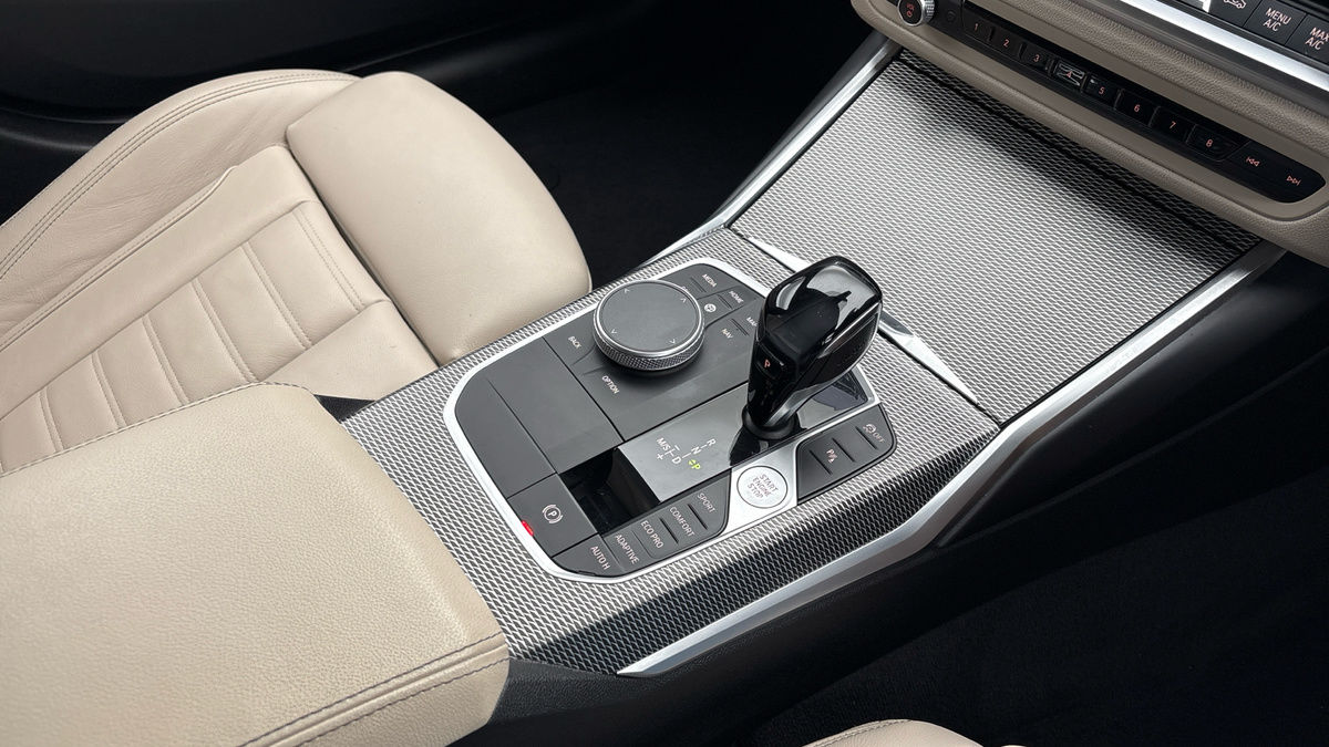 BMW 3 Series Image 18