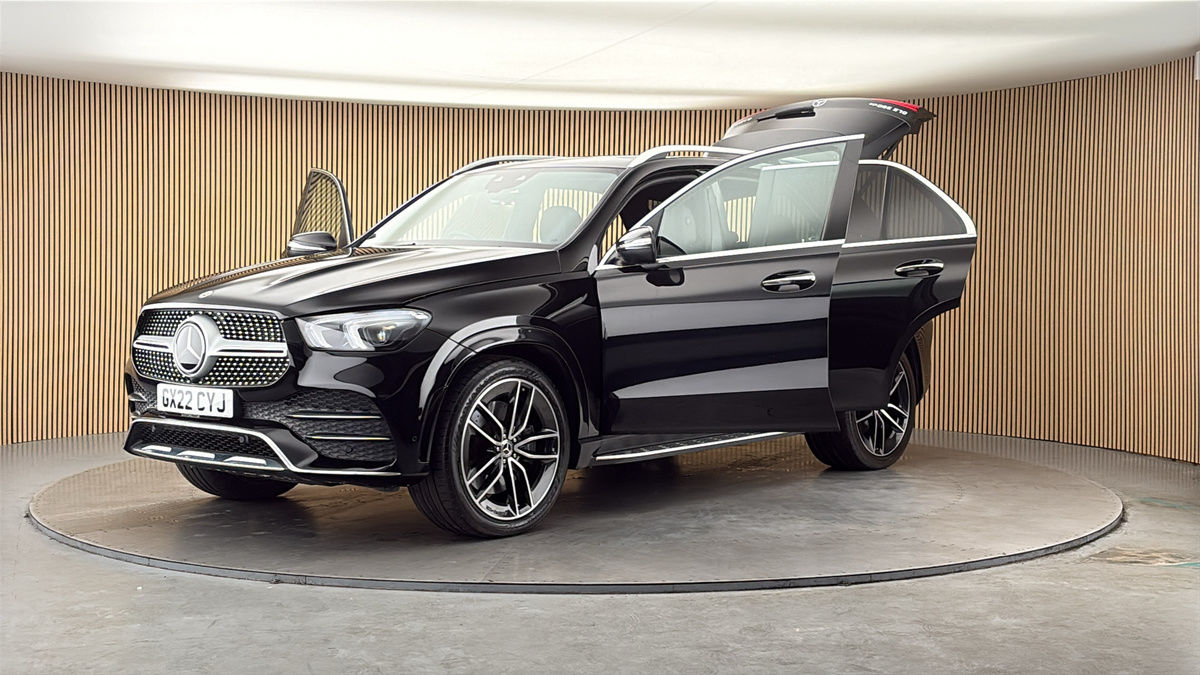 More views of Mercedes-Benz GLE
