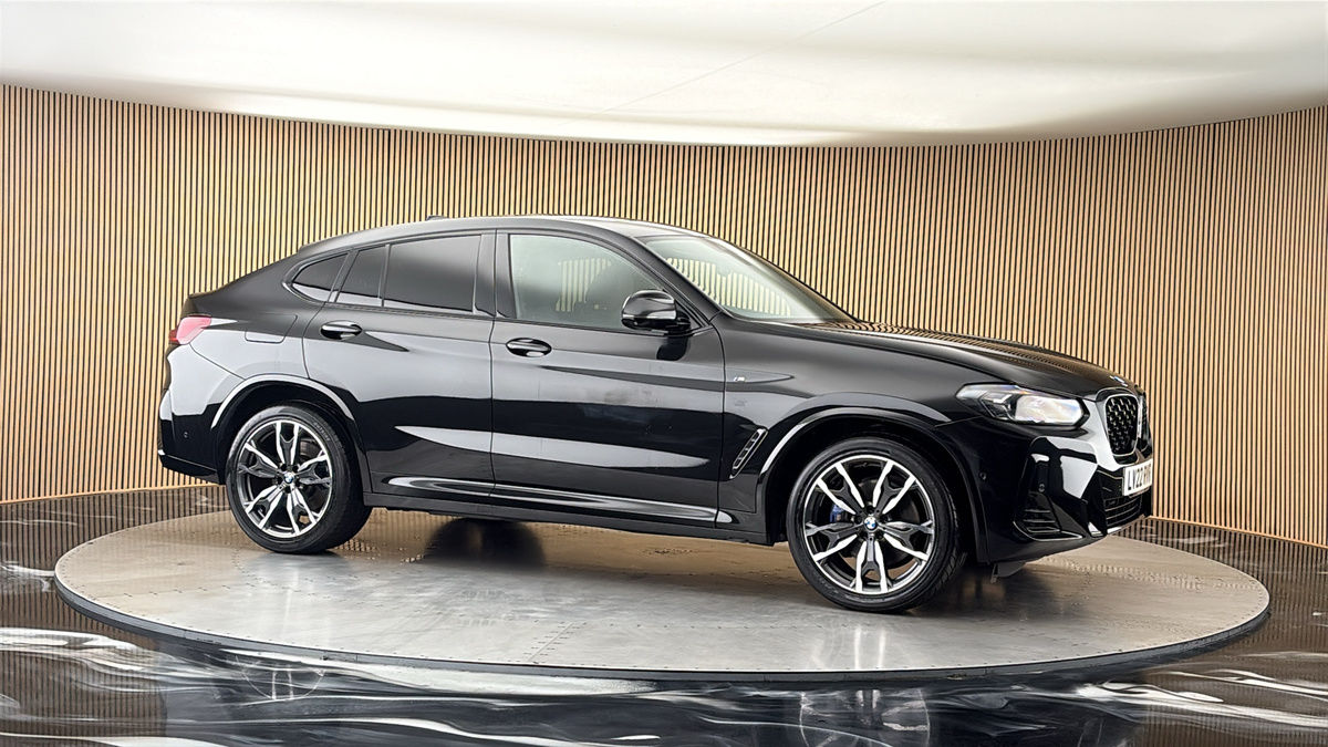 More views of BMW X4