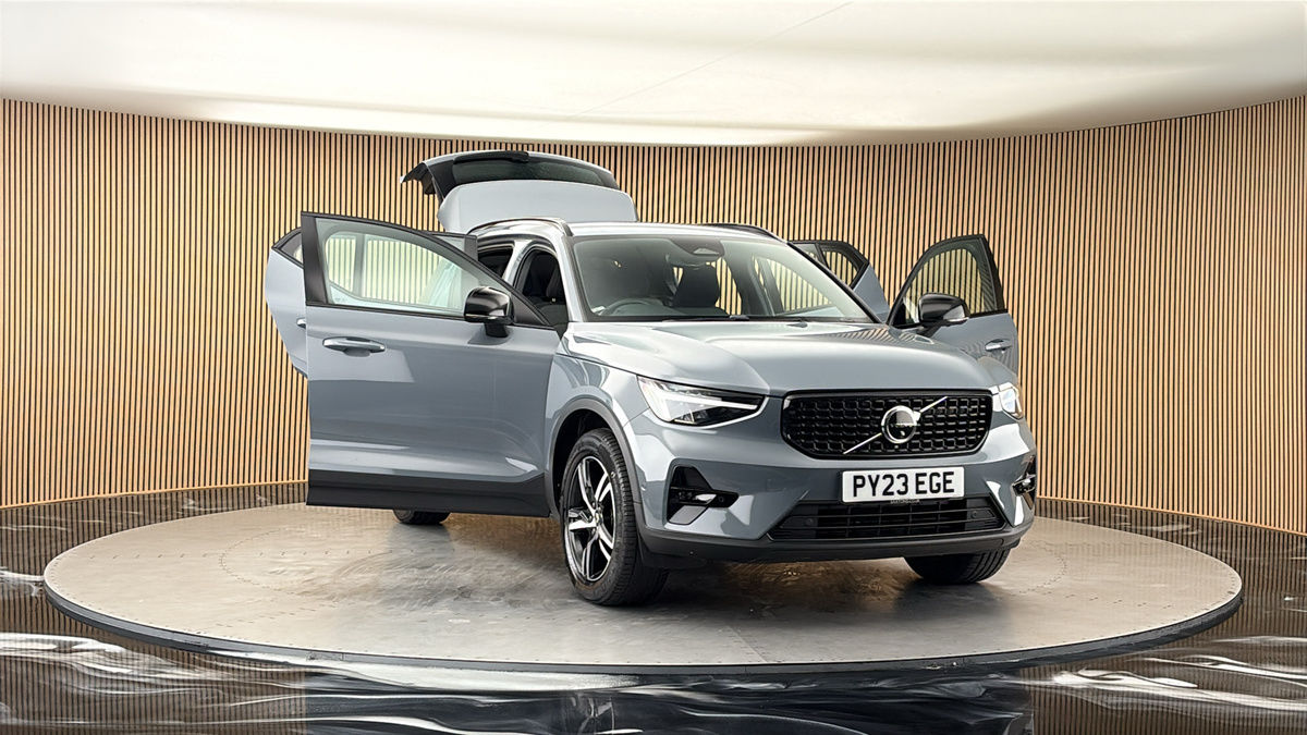 More views of Volvo XC40