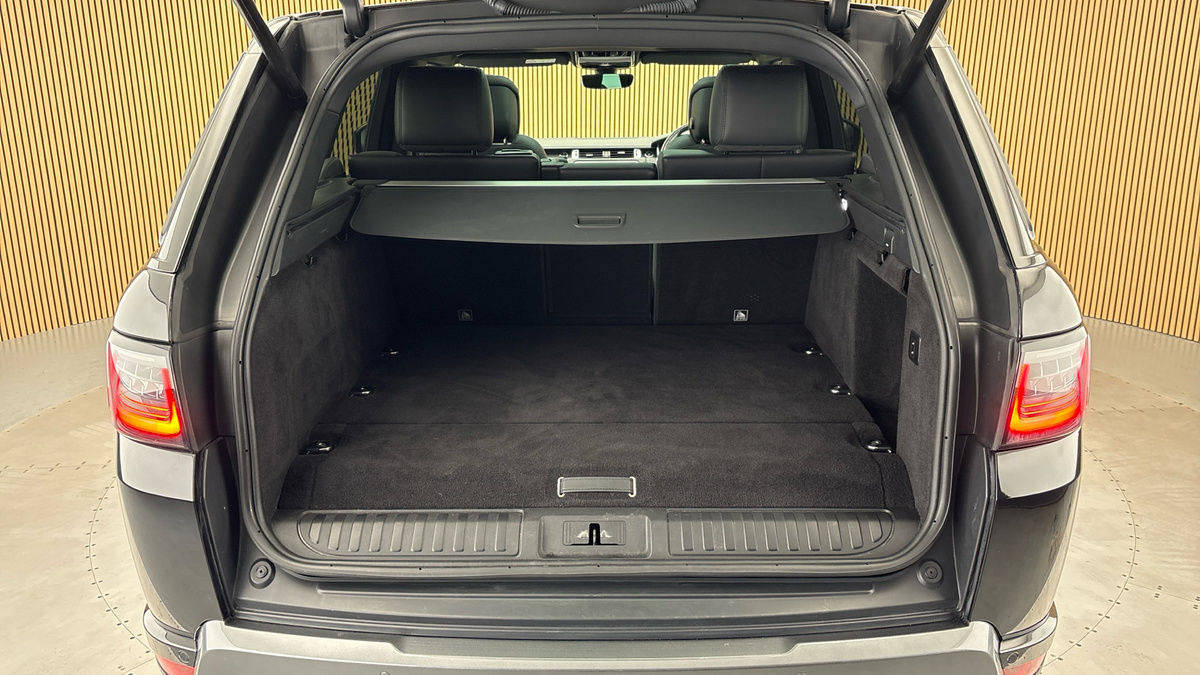 Land Rover Range Rover Sport Image 11