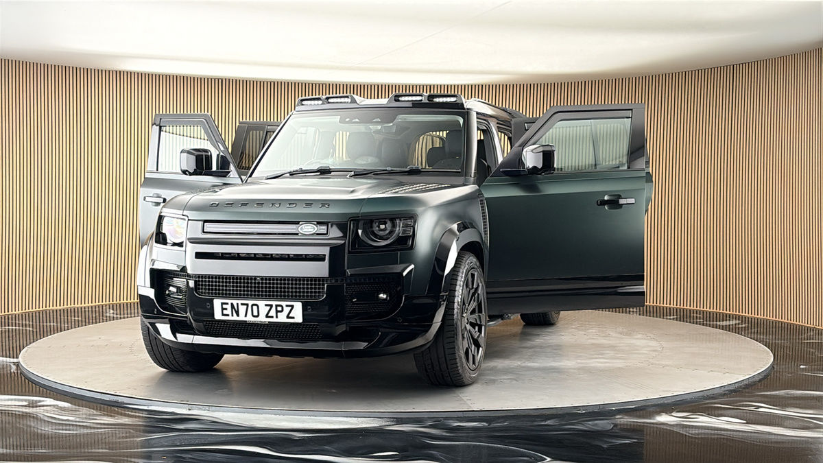 More views of Land Rover Defender 110