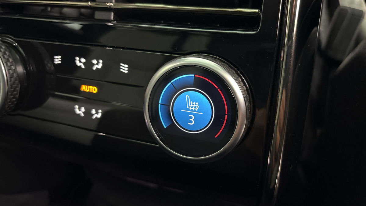 Land Rover Range Rover Sport Image 26