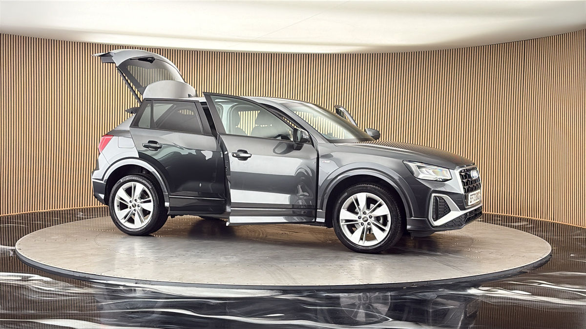 More views of Audi Q2