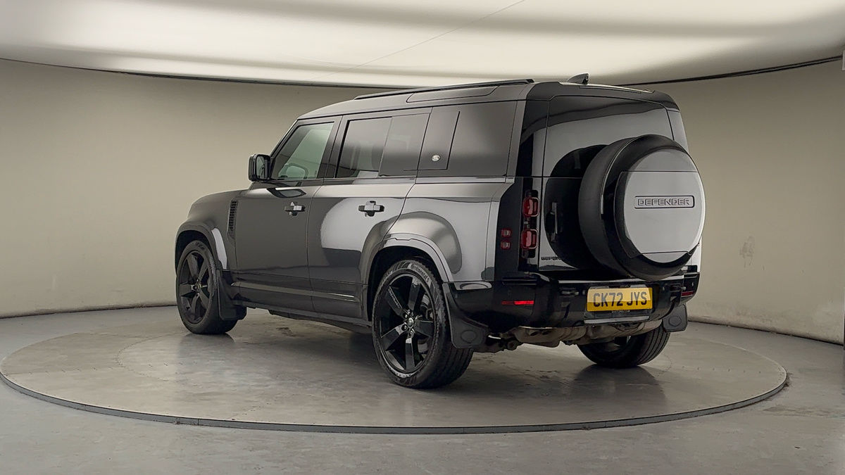 Land Rover Defender 110 Image 2