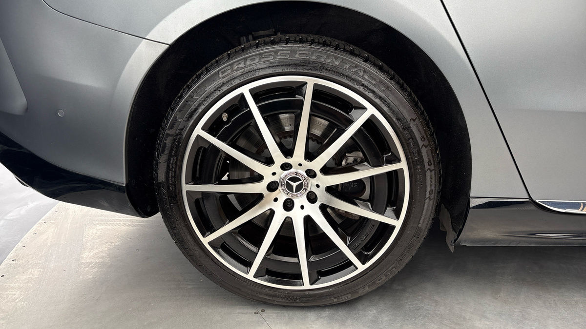 Mercedes-Benz EQS Image 11