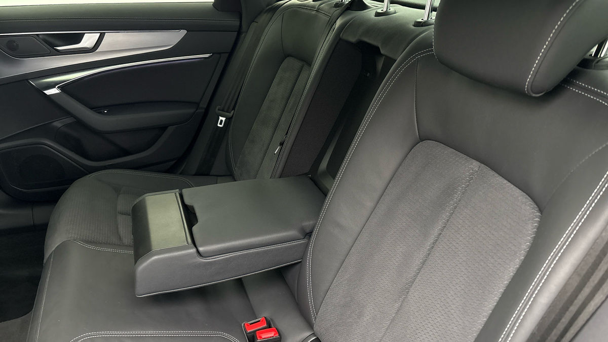 Audi A6 Saloon Image 9