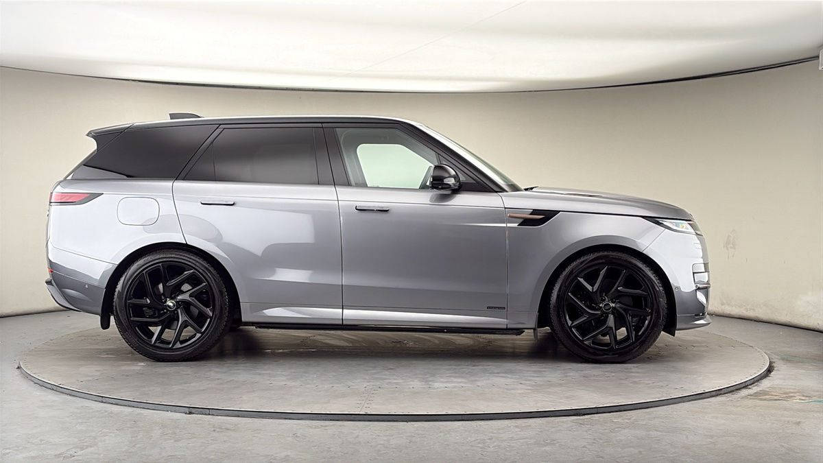 Land Rover Range Rover Sport Image 16