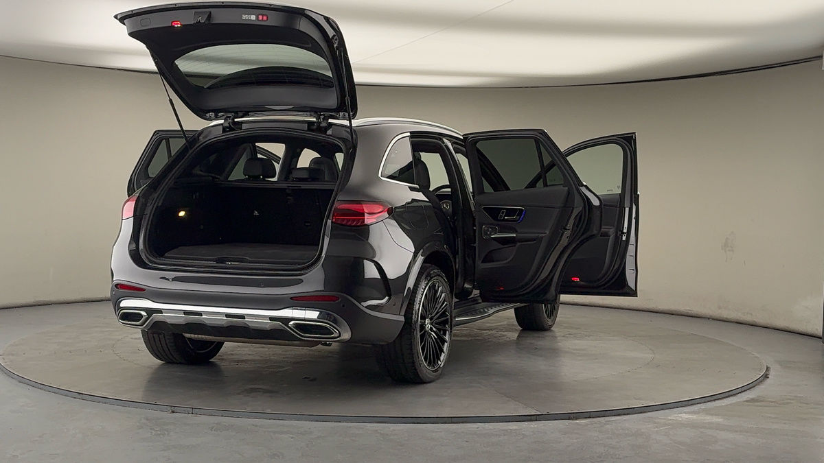 More views of Mercedes-Benz GLC