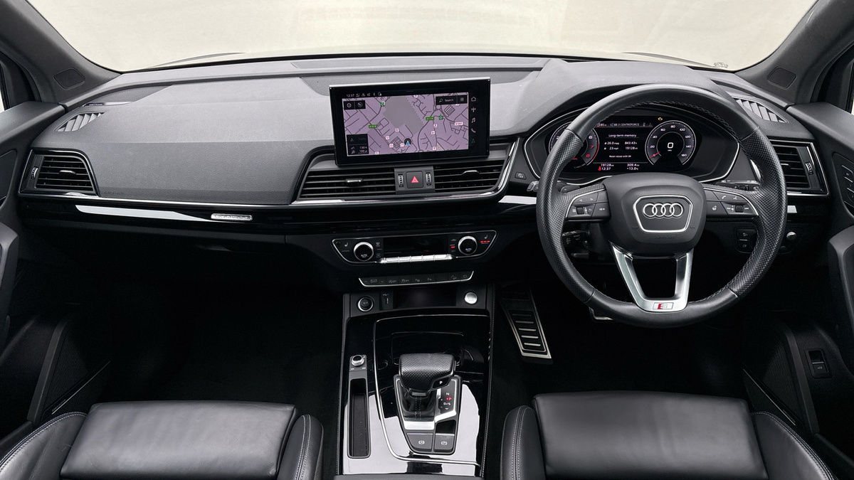 Audi Q5 Image 12