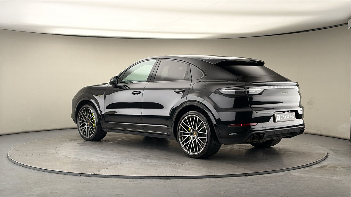 More views of Porsche Cayenne