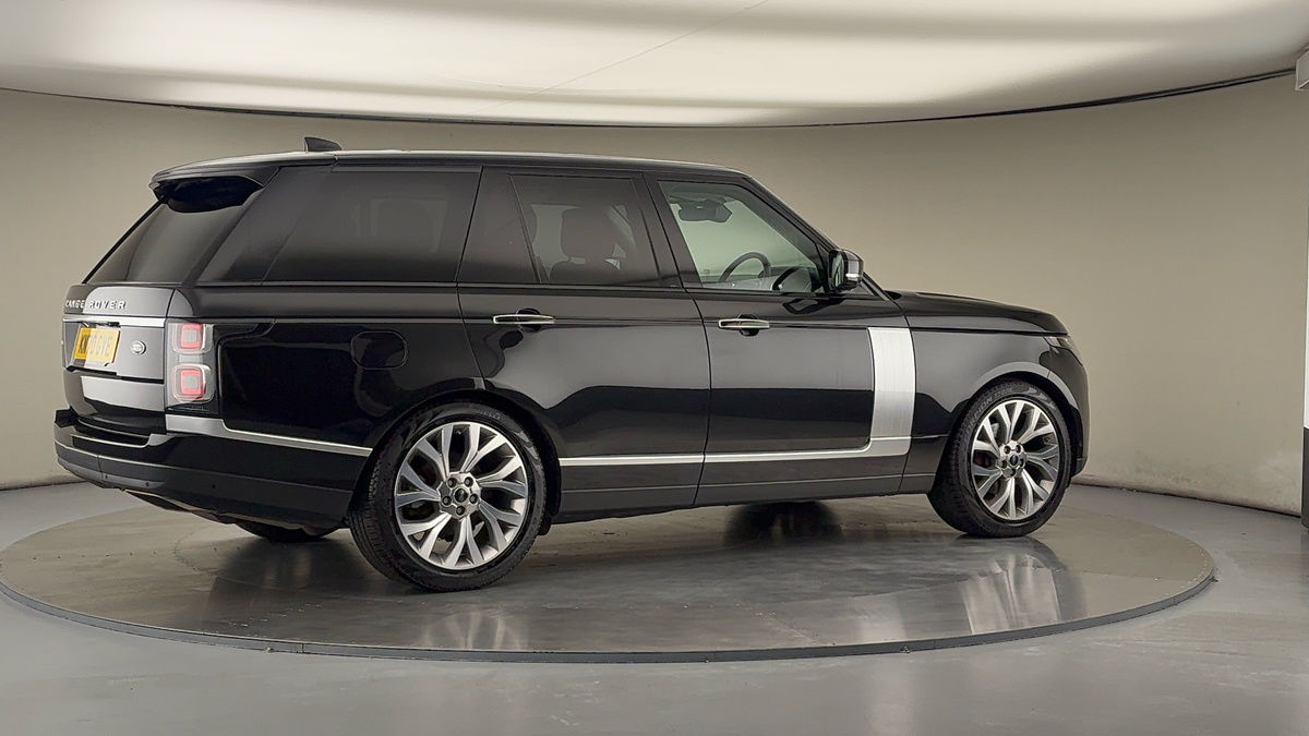 More views of Land Rover Range Rover