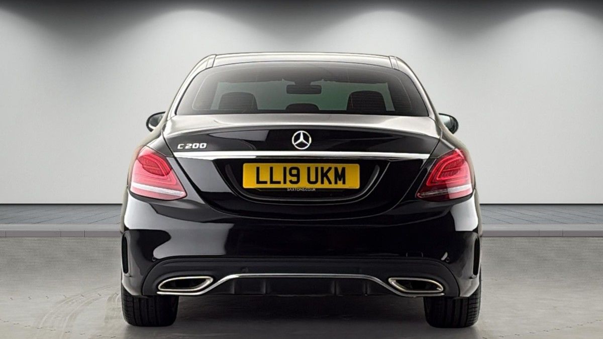 Mercedes-Benz C Class Image 4