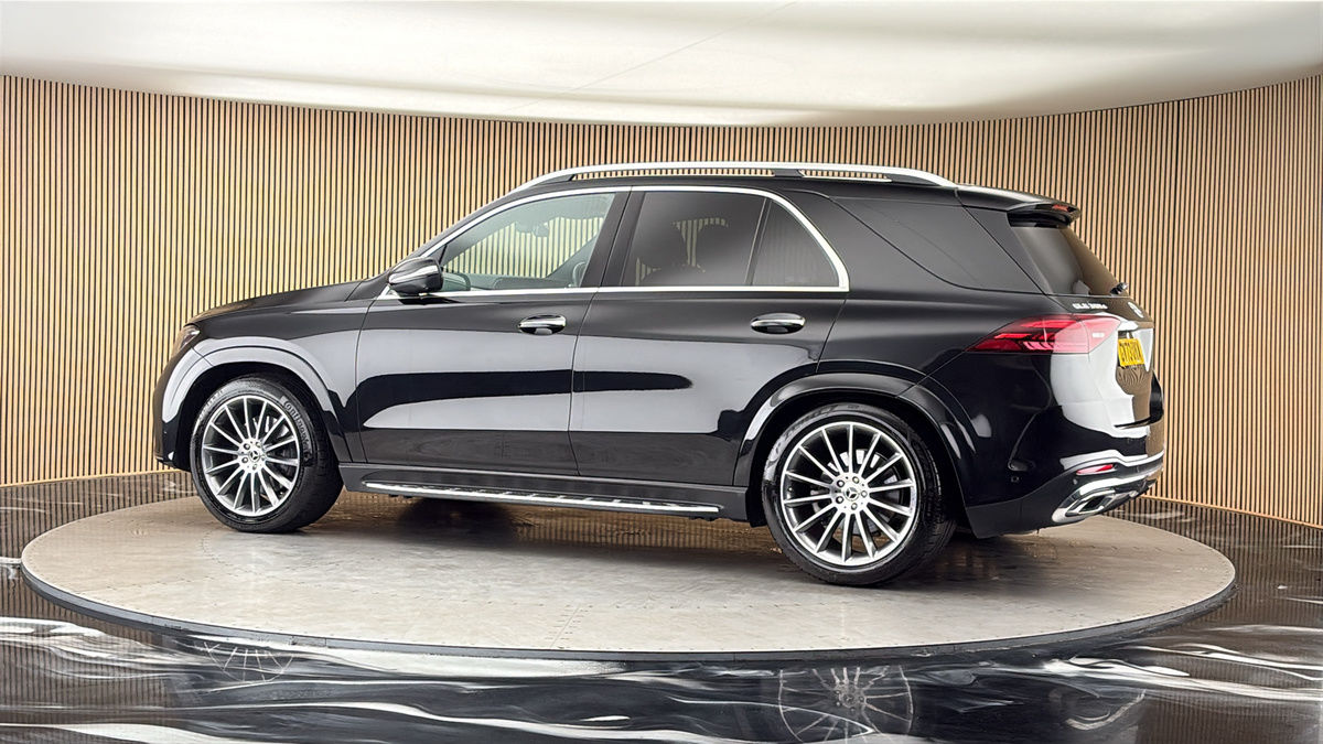 More views of Mercedes-Benz GLE