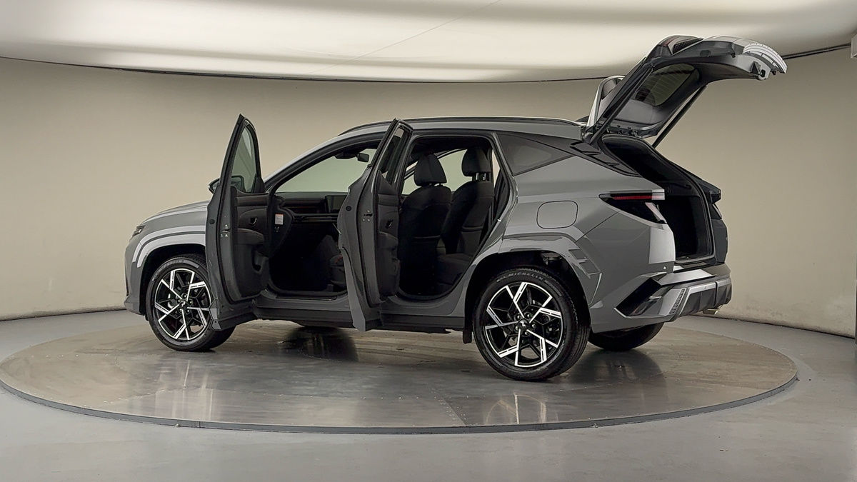 More views of Hyundai TUCSON