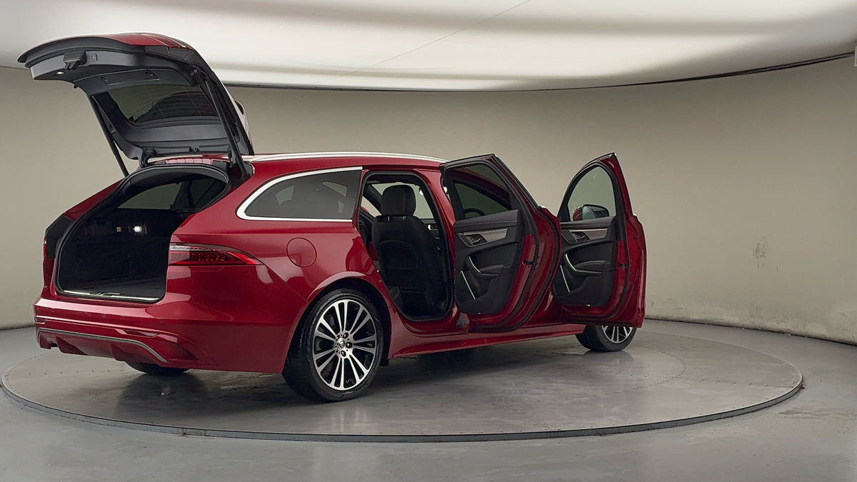 More views of Jaguar XF