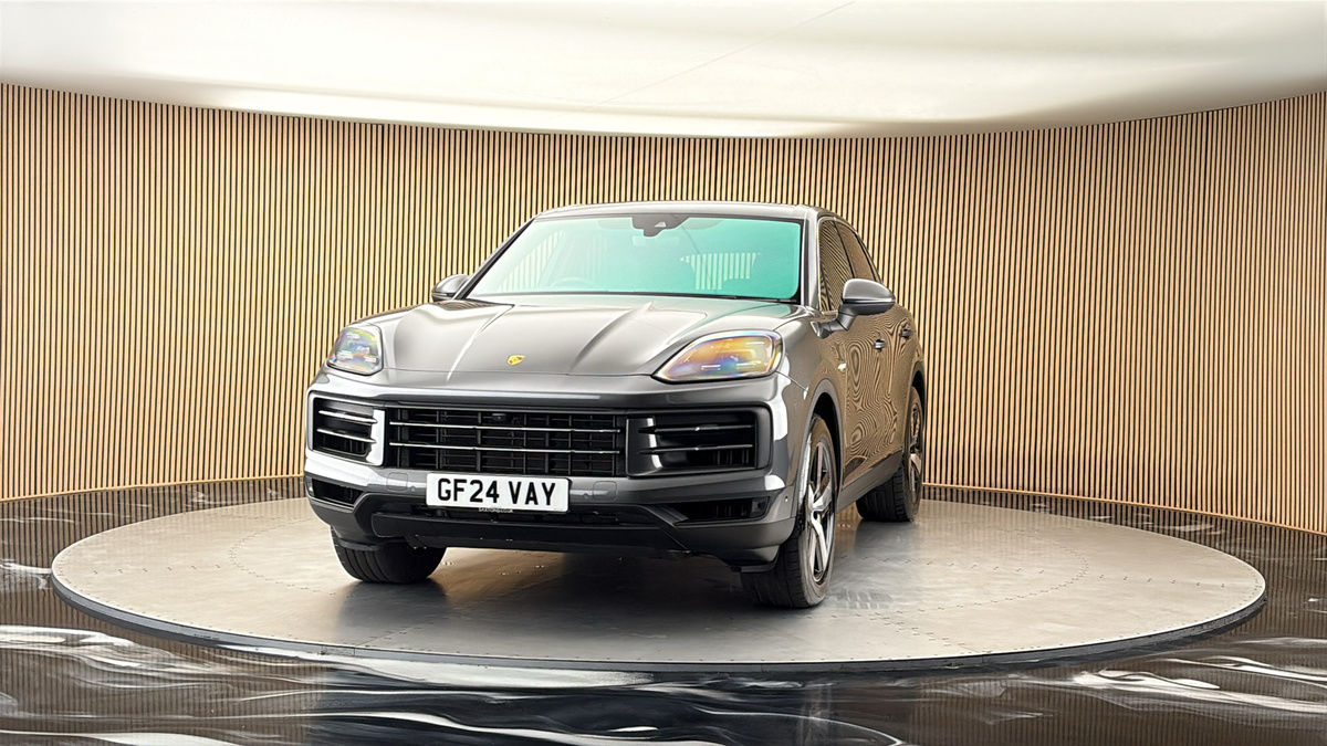 More views of Porsche Cayenne