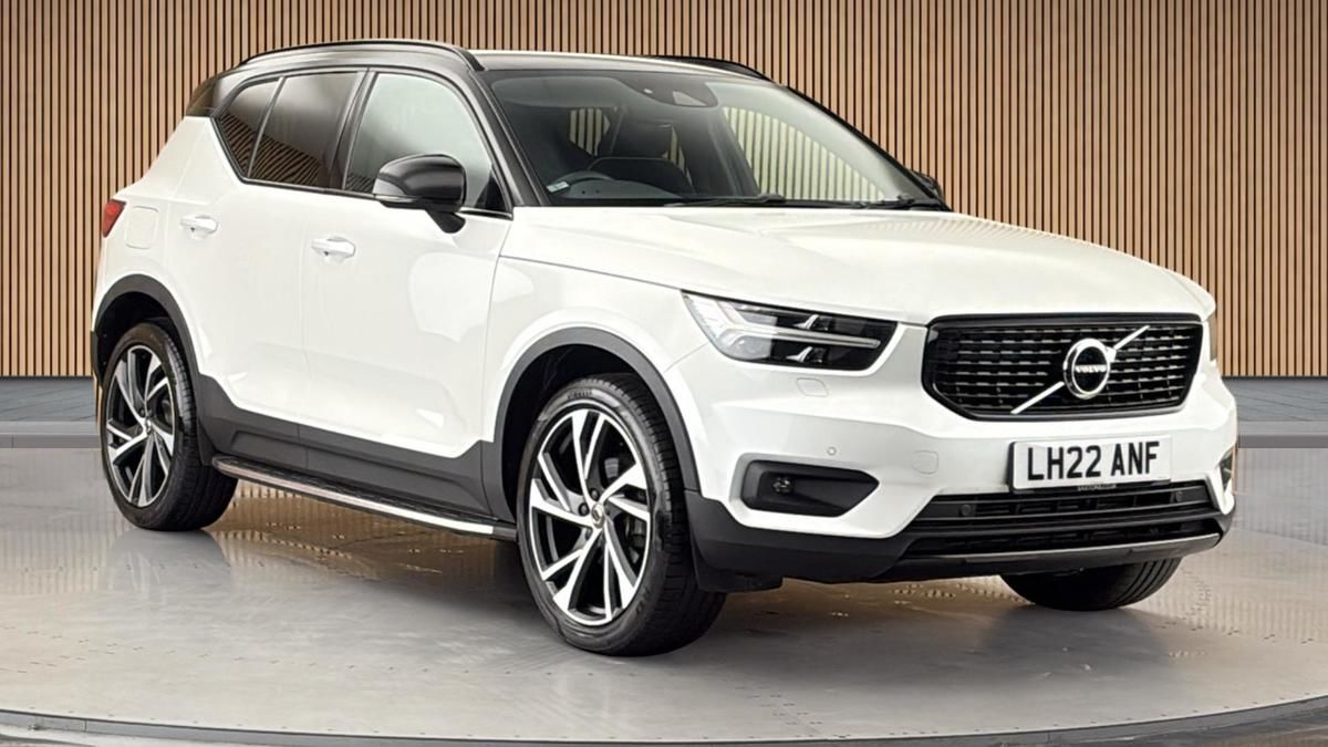 2022 Volvo XC40