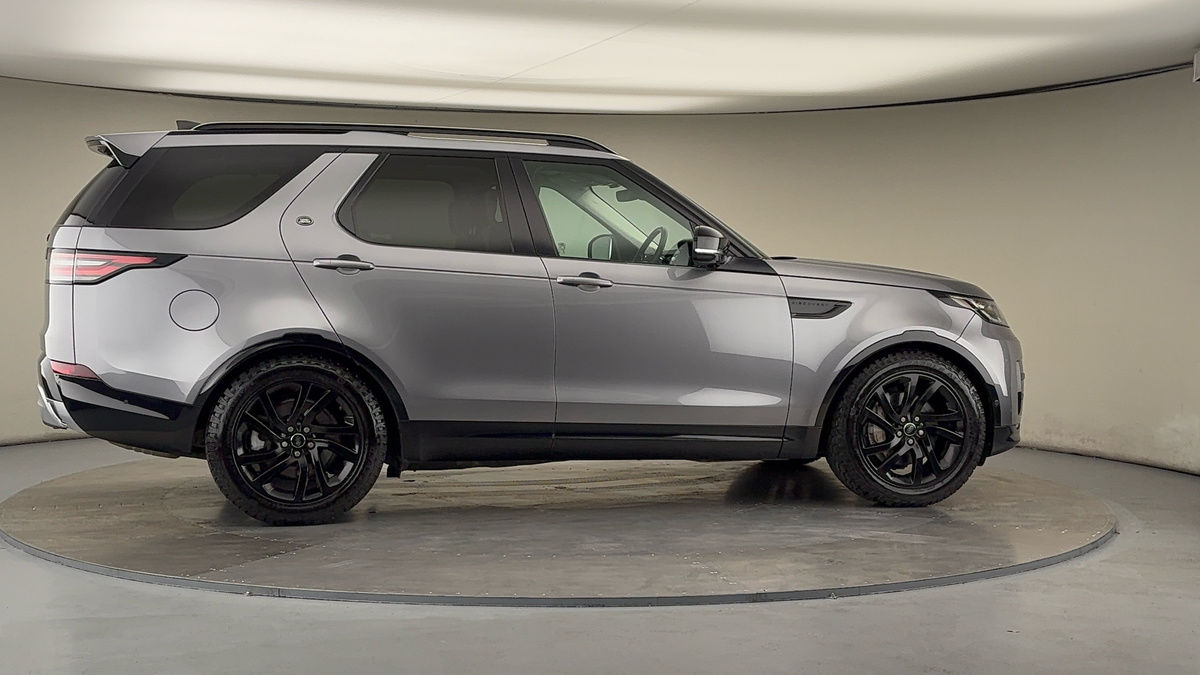 More views of Land Rover Discovery