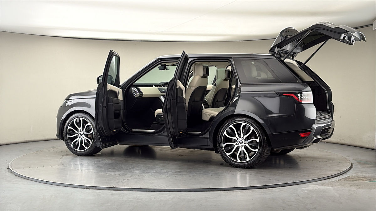 More views of Land Rover Range Rover Sport