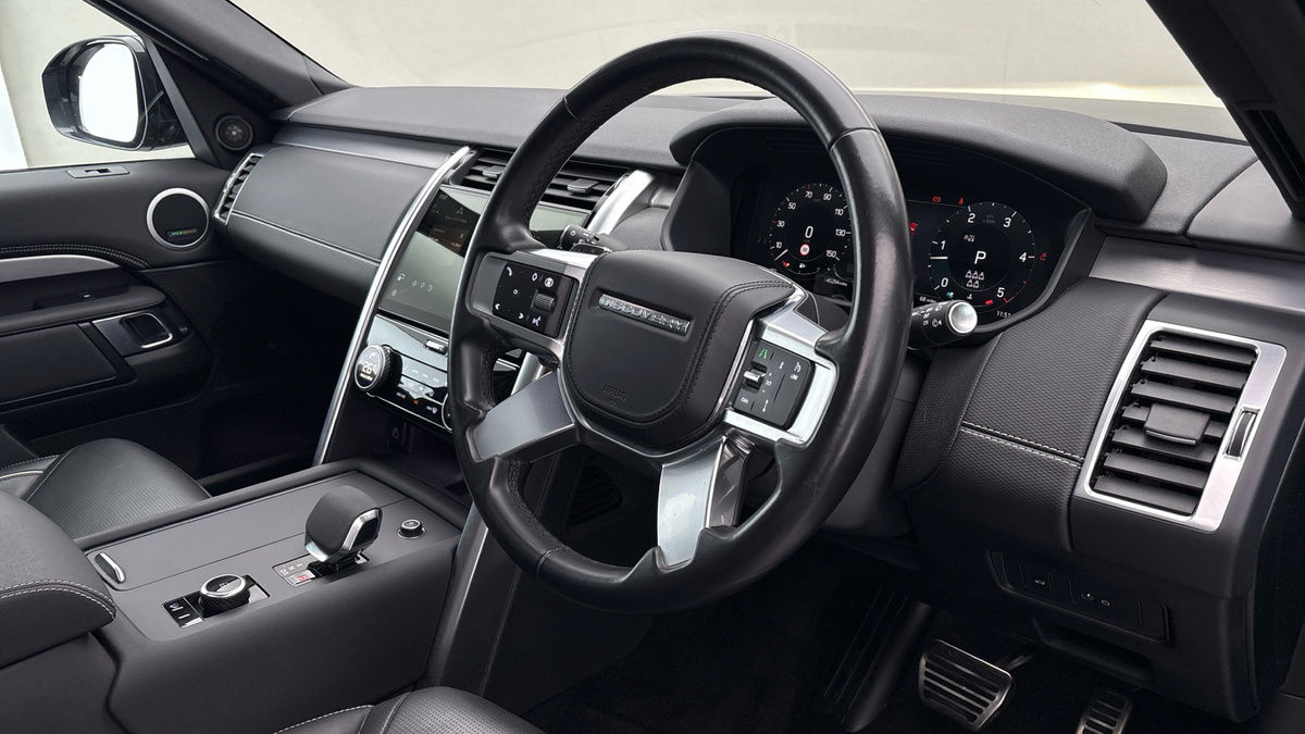 Land Rover Discovery Image 5