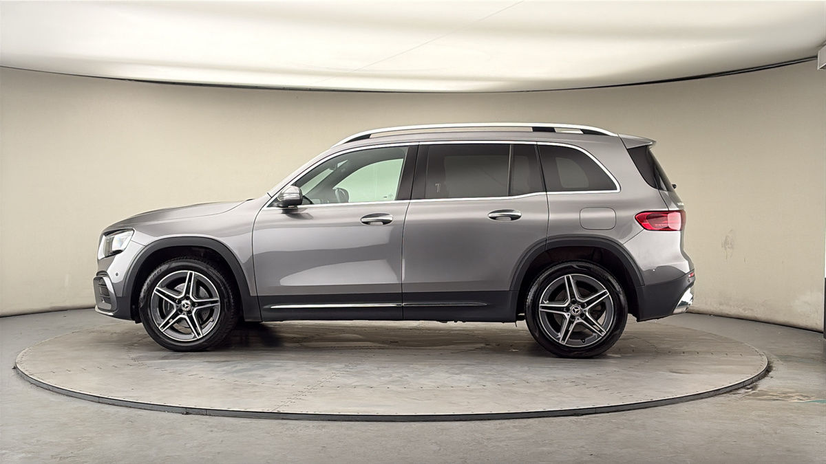 More views of Mercedes-Benz GLB