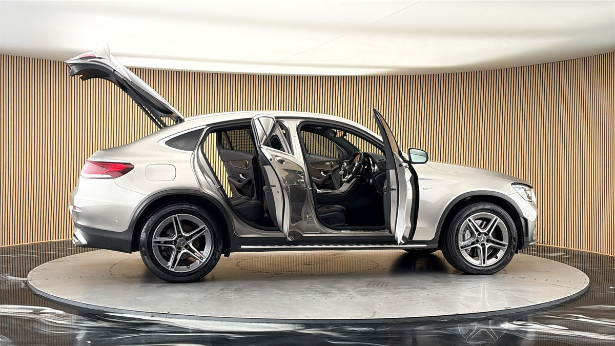 More views of Mercedes-Benz GLC