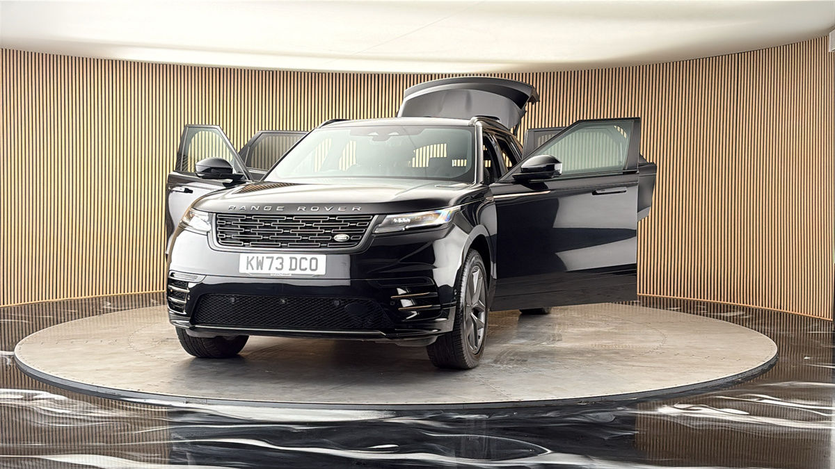 More views of Land Rover Range Rover Velar