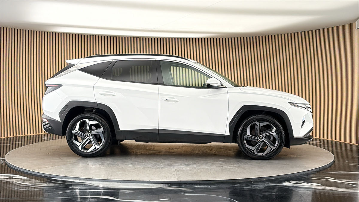 More views of Hyundai TUCSON