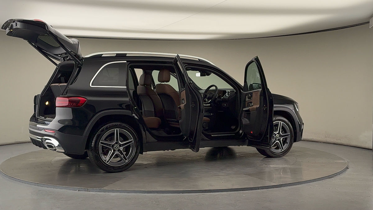 More views of Mercedes-Benz GLB