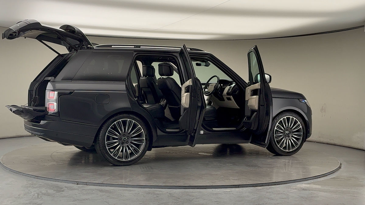 More views of Land Rover Range Rover