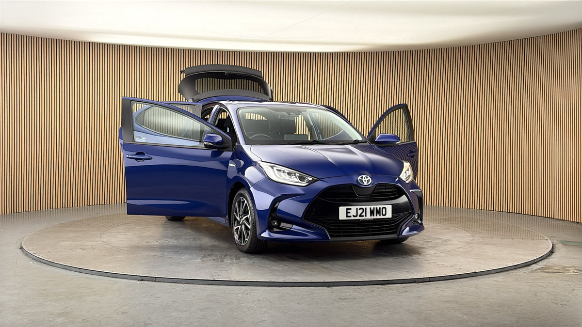 More views of Toyota Yaris