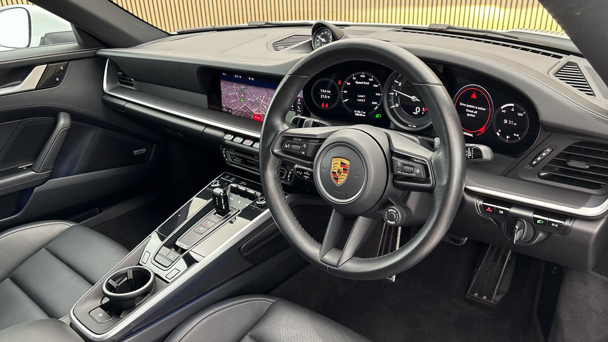 Porsche 911 Image 5