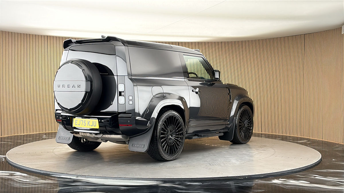 More views of Land Rover Defender 90