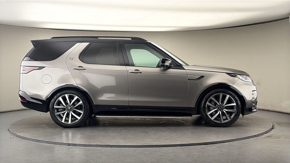 Land Rover Discovery Image 16