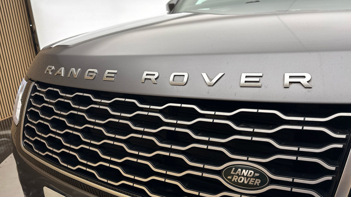 More views of Land Rover Range Rover