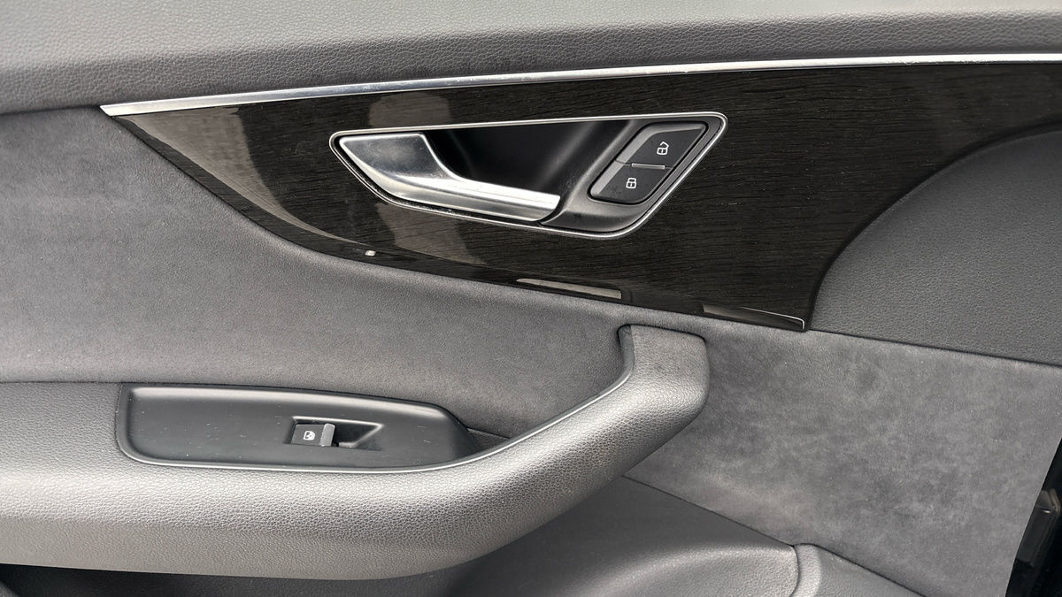 Audi Q7 Image 19